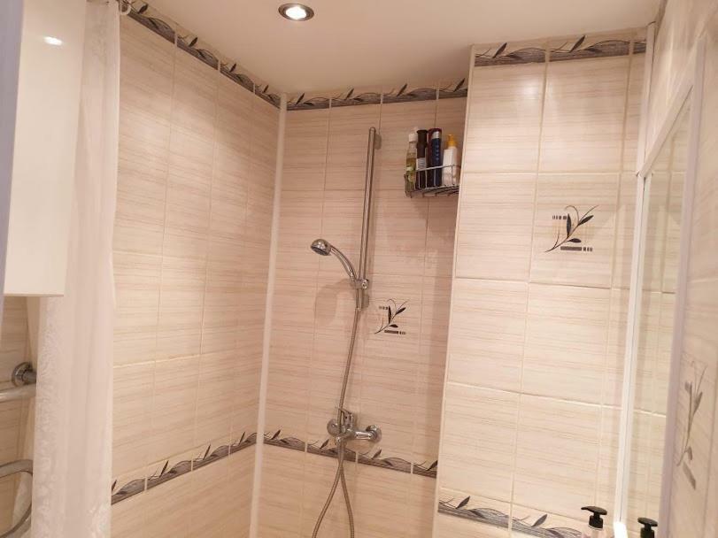 Studio Apartment Located In The Center Of Tallinn. Buitenkant foto