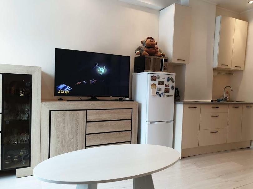 Studio Apartment Located In The Center Of Tallinn. Buitenkant foto